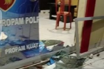 Kapolda Sulsel meninjau Markas Polres Jeneponto usai diserang OTK