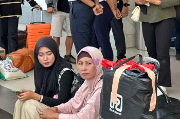 Penumpang terlantar, KAI mohon maaf atas terganggunya perjalanan KA Lintas Tanjungkarang-Kertapati