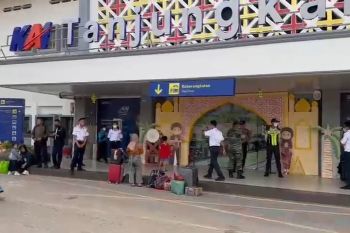 Jalur amblas, empat perjalanan KA batal