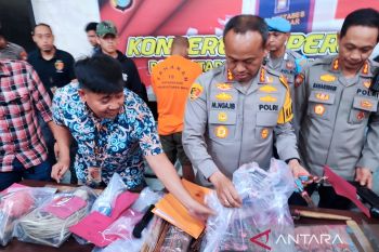 Polrestabes Makassar kejar para pelaku kejahatan menggunakan busur