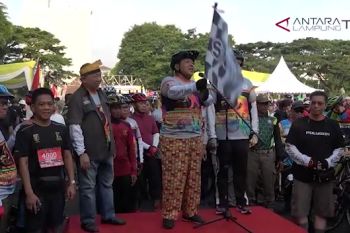 Gubernur Lampung buka Fun Run dalam rangka HUT ke-59 Lampung