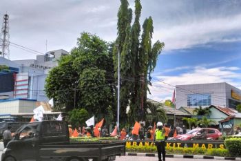 Para pekerja gelar aksi peringati Hari Buruh di Kota Palu