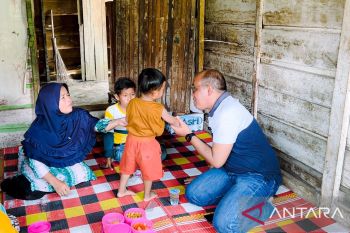 Ketua DPRD Sumbar beri motivasi balita yang digigit anjing