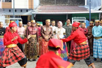Pemkot Makassar mencanangkan revolusi pendidikan