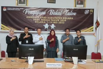 Bawaslu Kolaka membentuk tim pengawas pendaftaran bakal caleg