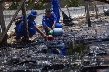 Bamsoet sebut pemda perlu alokasikan APBD untuk korban limbah di Pantai Melayu Batam
