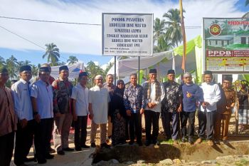 Gubernur Sumbar resmikan Pondok Pesantren AIMS di Peisisir Selatan
