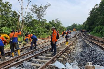 KAI Divre IV kebut proses normalisasi jalur KA amblas