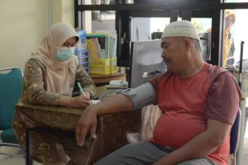 55 CJH Kota Padang Panjang di vaksin Meningitis