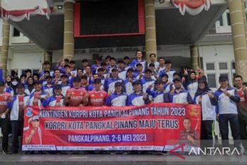 Lepas Kontingen KORPRI Pangkalpinang, Sekda Mie Go Harap Tim Kota Beribu Senyuman Tembus Ke Pornas Di Semarang