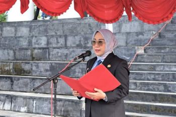 Pemkab Mamuju angkat 1300 tenaga guru