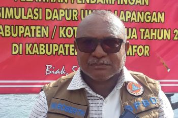 BPBD Papua simulasi dapur umum lapangan bencana di Kabupaten Biak Numfor
