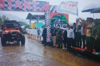 Ratusan offroader eksplorasi keindahan tiga danau di Luwu Timur