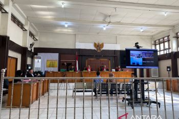 JPU tuntut tiga komisioner Bawaslu Prabumulih lima tahun penjara