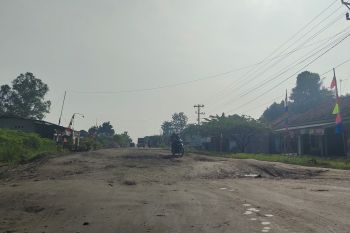 Warga Lampung harapkan perbaikan jalan dilakukan menyeluruh