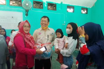 Pemkot Palu berikan makanan tambahan kepada balita dan bumil cegah "stunting"