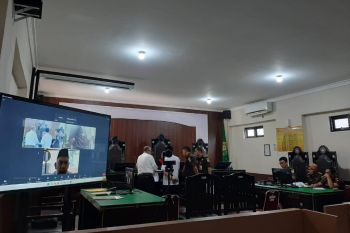 Surat permohonan izin tambang PT AMG terbit tidak sesuai prosedur