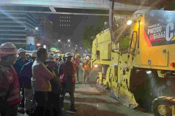 Jakarta govt repairs roads ahead of ASEAN Summit
