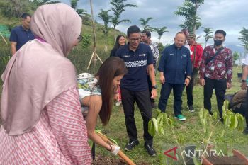 Minister Uno optimistic of ASEAN Youth delegates promoting Labuan Bajo
