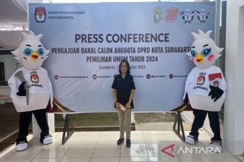 KPU Surakarta sebut dua parpol tunda pendaftaran bakal  caleg