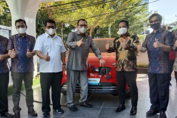 PLN bangun empat SPKLU di Sulawesi Selatan