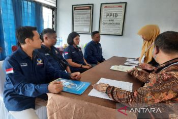 KPU Gunungkidul terima berkas pendaftaran caleg PDIP dan NasDem
