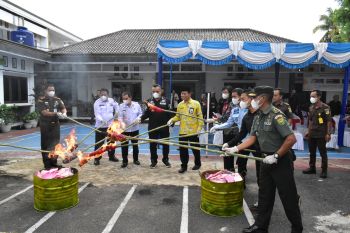 Barang bukti 110 perkara inkracht Kejari OKI dimusnahkan