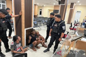 Anggota polisi jadi korban pengeroyokan, Polresta Surakarta periksa tiga pelaku