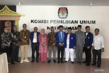 KPU Batam tunda penerimaan berkas bakal caleg PAN karena ada kesalahan