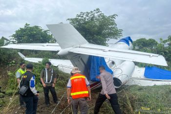 Bangkai pesawat Hawker proses dievakuasi ke Bandara Maleo Morowali