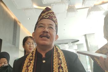 Revitalisasi bahasa daerah penting