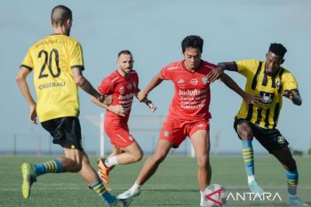Liga Champions AFC - Bali United jalani latihan tanding menjelang laga lawan PSM Makassar
