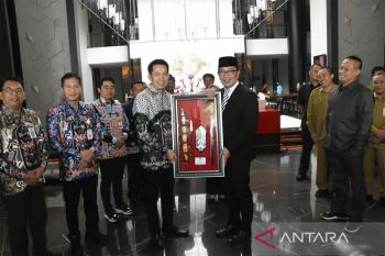 Pemkab Barut dan Jabar kerja sama tingkatkan potensi pelayanan publik