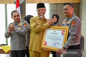 Gubernur apresiasi kinerja Dirlantas Polda Sumbar jaga kelancaran arus mudik