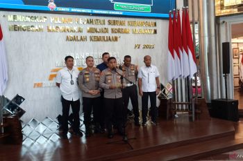 Polda Metro Jaya membuka nomor pengaduan 082177606060