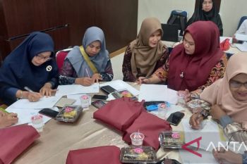 BKKBN Riau latih 30 kader KB percepat turunkan prevalensi stunting