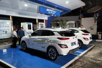 Hadir di PEVS 2023, PLN ajak masyarakat pangkas emisi karbon pakai kendaraan listrik