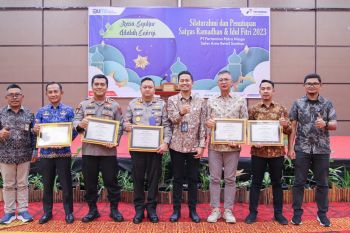Satgas Rafi Pertamina ditutup: selain BBM dan LPG aman, pemudik asal Sumbar dimanjakan dengan kursi pijat dan cekkesehatan