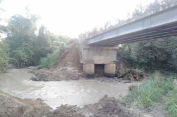 Pemprov Lampung perbaiki Jembatan Way Komering, Lampung Tengah