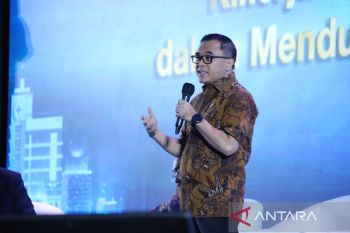 Menpan RB merapikan 27 ribu aplikasi dengan SPBE