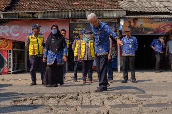 Ganjar : Jalur alternatif Demak-Semarang segera diperbaiki