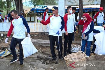 Gubernur Sumbar: Kawasan pantai rentan pencemaran sampah