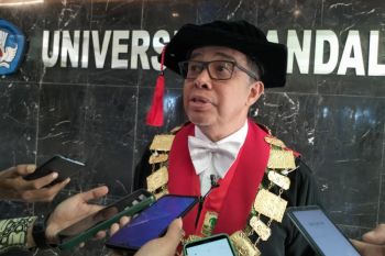 Unand memperbanyak lulusan luar negeri wujudkan world class university