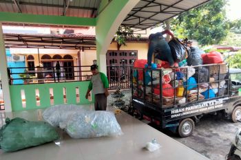 Sampah daur ulang bisa ditukarkan dengan emas di Batam