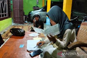 Disdukcapil Kulon Progo melayani cetak KTP-EL masyarakat beralamat RT 00