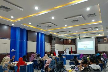 BKKBN Riau latih 30 kader KB trampil menyuluh keluarga