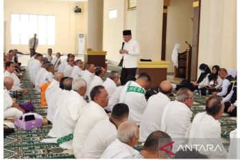 185 calon jamaah haji Sulut praktik berwukuf