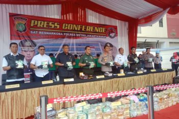 Sebanyak 272 kilogram sabu dan 2,2 kilogram ganja dimusnahkan