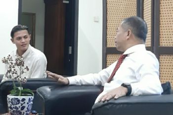 Rektor USM beri bonus Rp10 juta dan beasiswa S-2 ke Dewangga