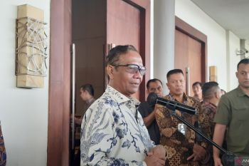 Mahfud MD ungkap dirinya punya banyak jabatan seperti Luhut Pandjaitan